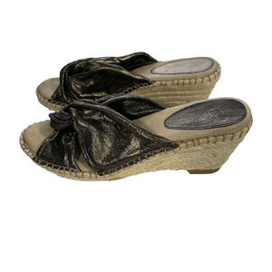 Johnston & Murphy Pewter Metallic Suede Espadrille Wedge Sandals Womens Size 8M